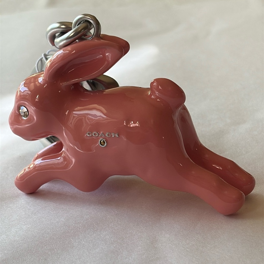 🐰🌸🐰Coach Silver and Pink Bunny Charm Key Chain 🐰🌸🐰  NWT 🐰🌸🐰 - Picture 4 of 16